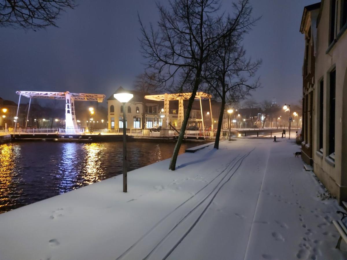 Airbnb 'Logeren Aan Het Plein' In Het Centrum Van Meppel Extérieur photo