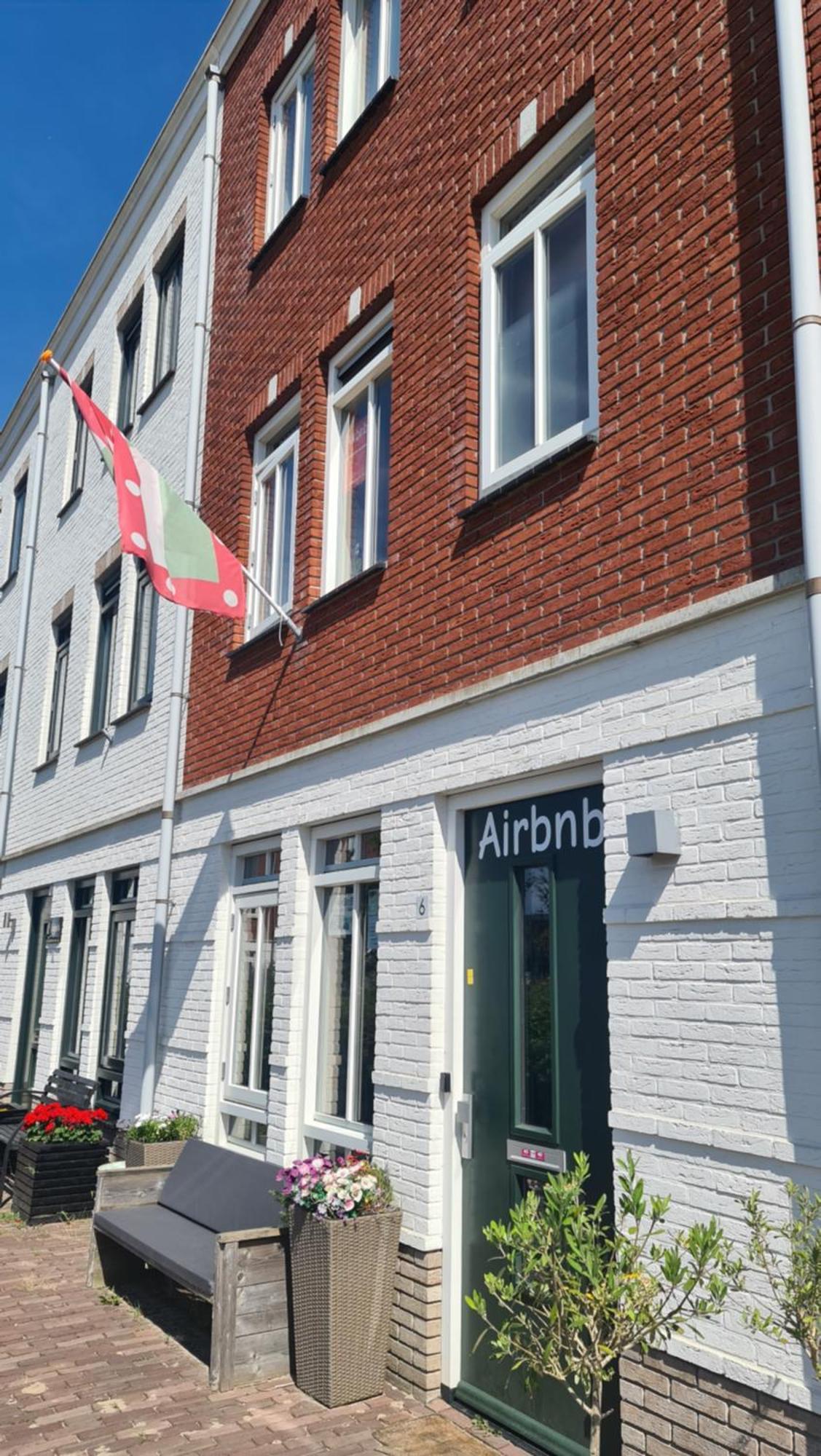Airbnb 'Logeren Aan Het Plein' In Het Centrum Van Meppel Extérieur photo